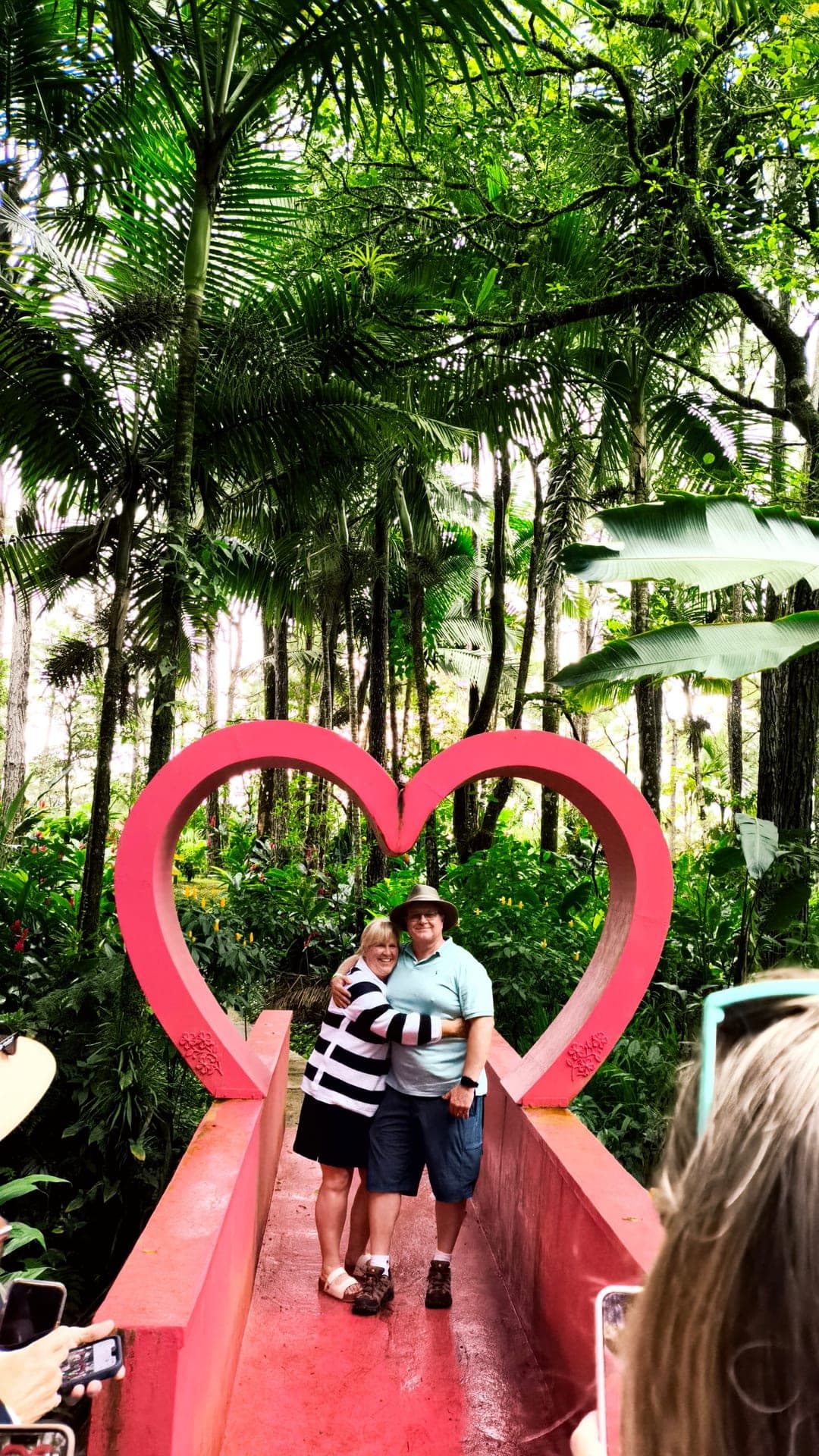 The heart sculpture in the botanical garden