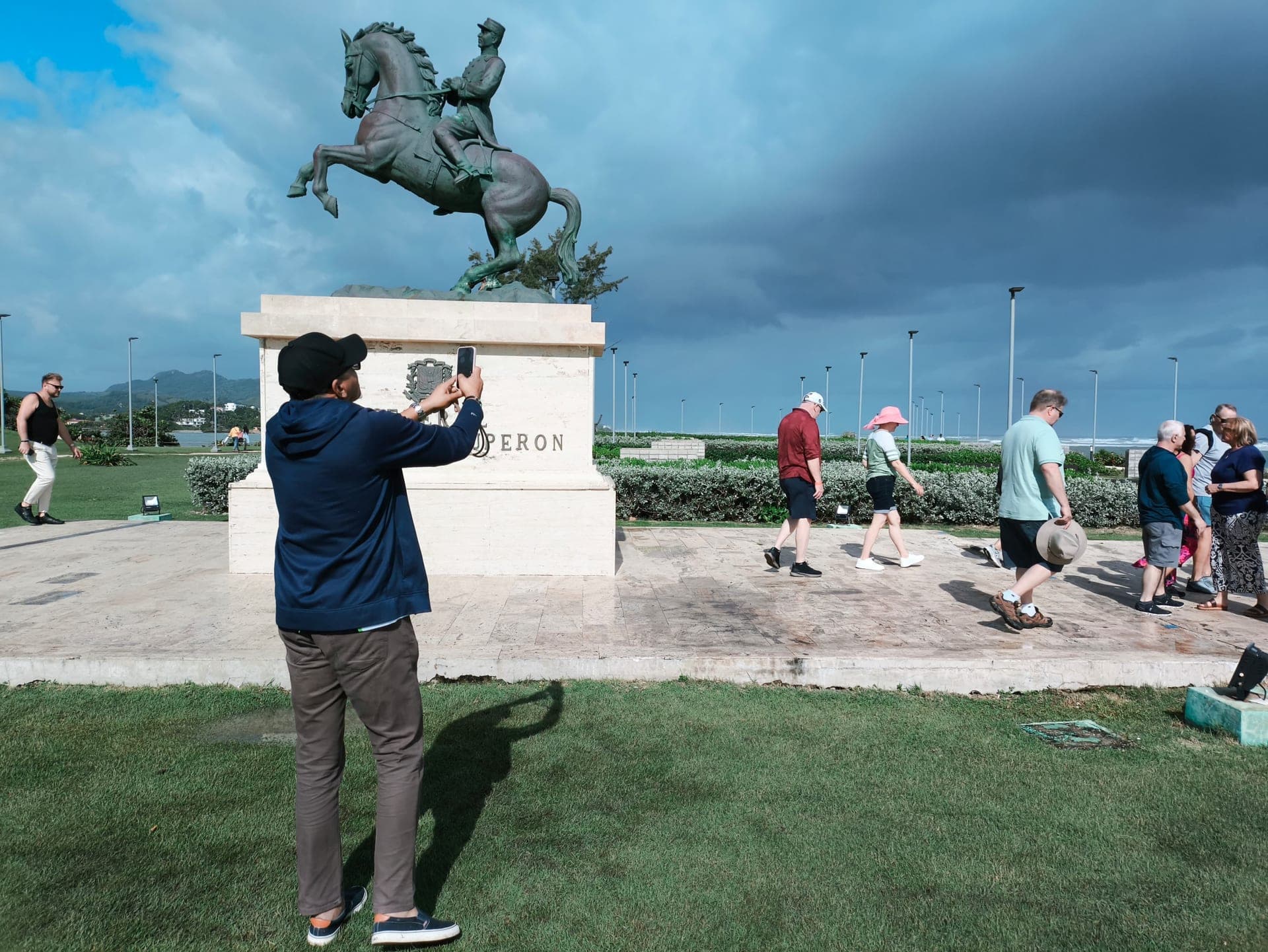 Capturing the monument